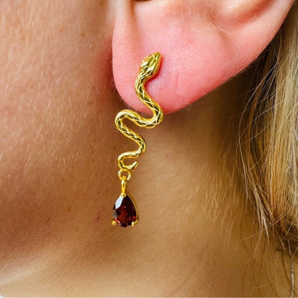Teardrop Garnet Snake Gold Over S925 Sterling Silver Earrings - Picture 1 of 3